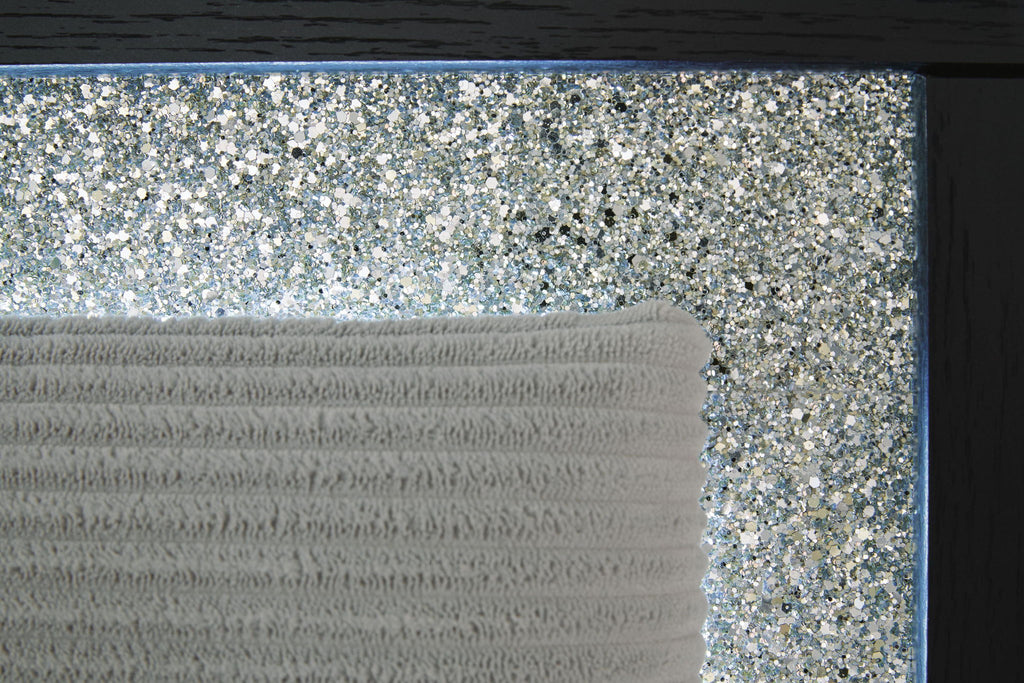 Maeling - Upholstered Panel Bed