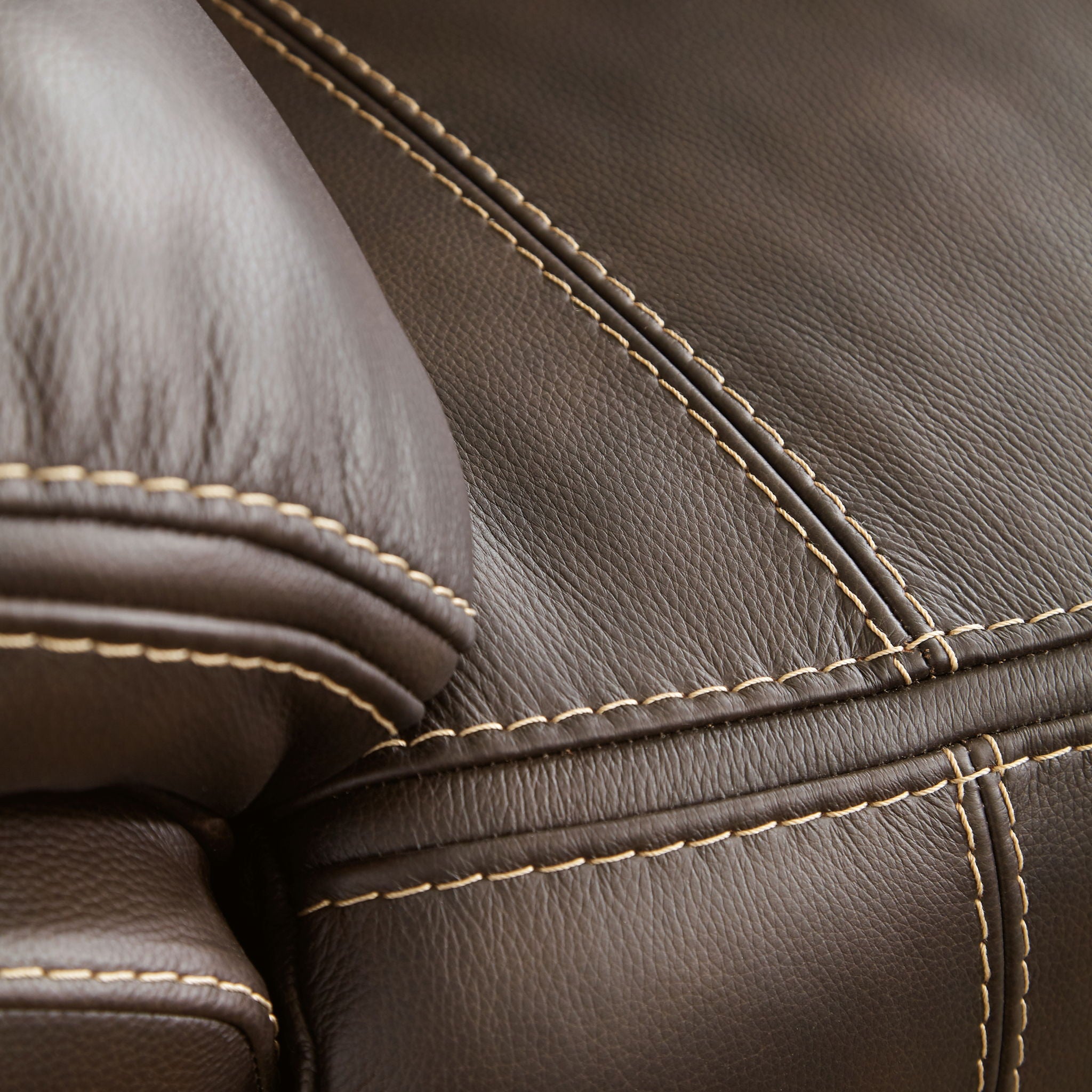 Dunleith - Zero Wall Recliner w/PWR HDRST - Chocolate