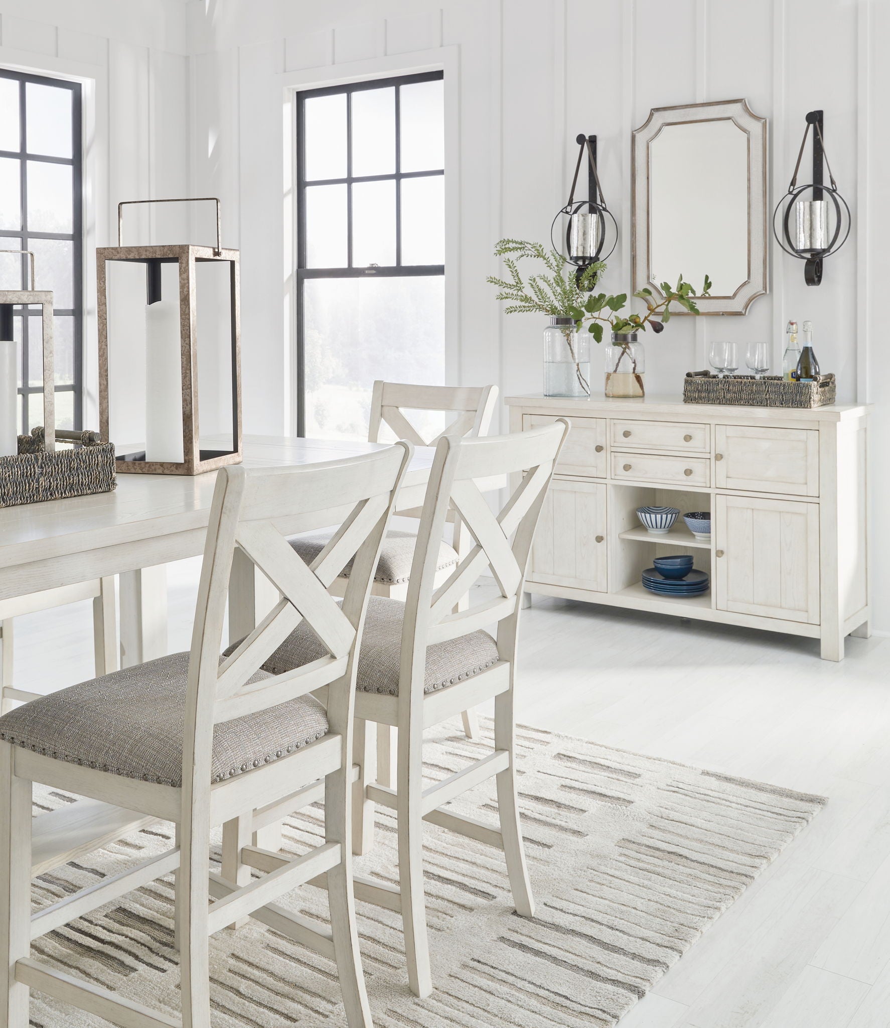 Robbinsdale - Dining Room Server - Antique White