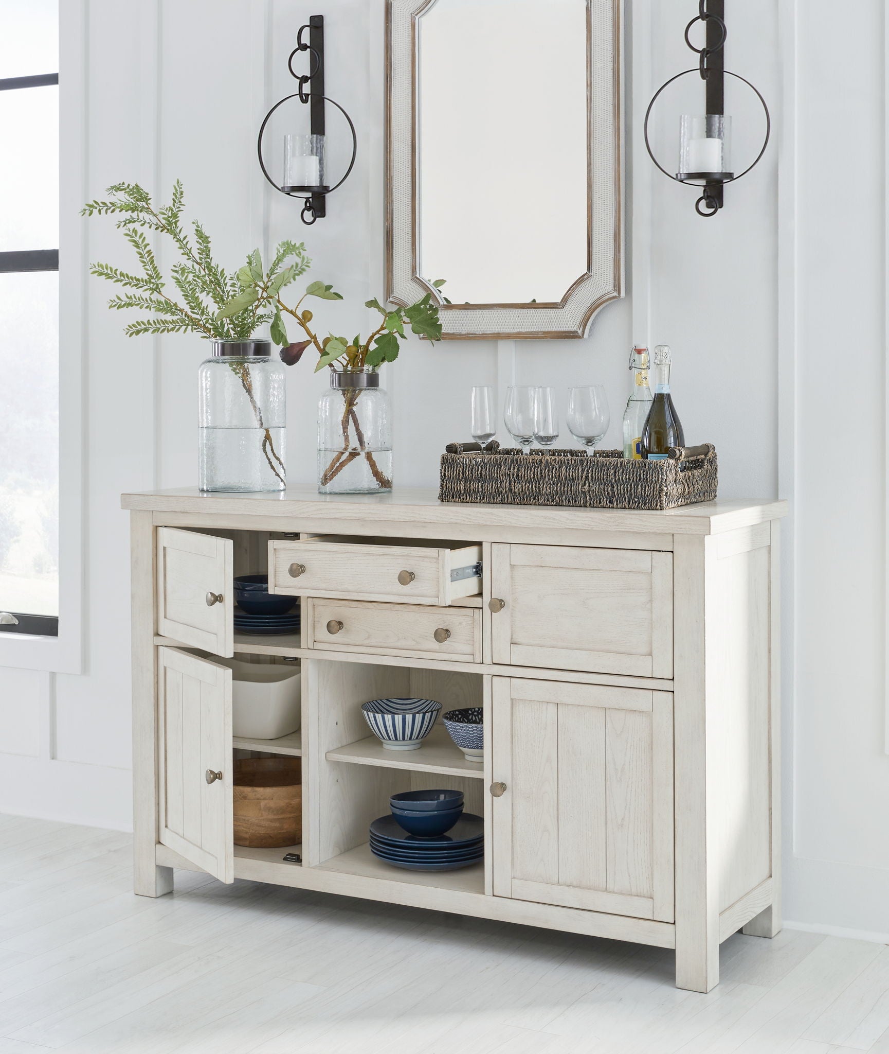 Robbinsdale - Dining Room Server - Antique White
