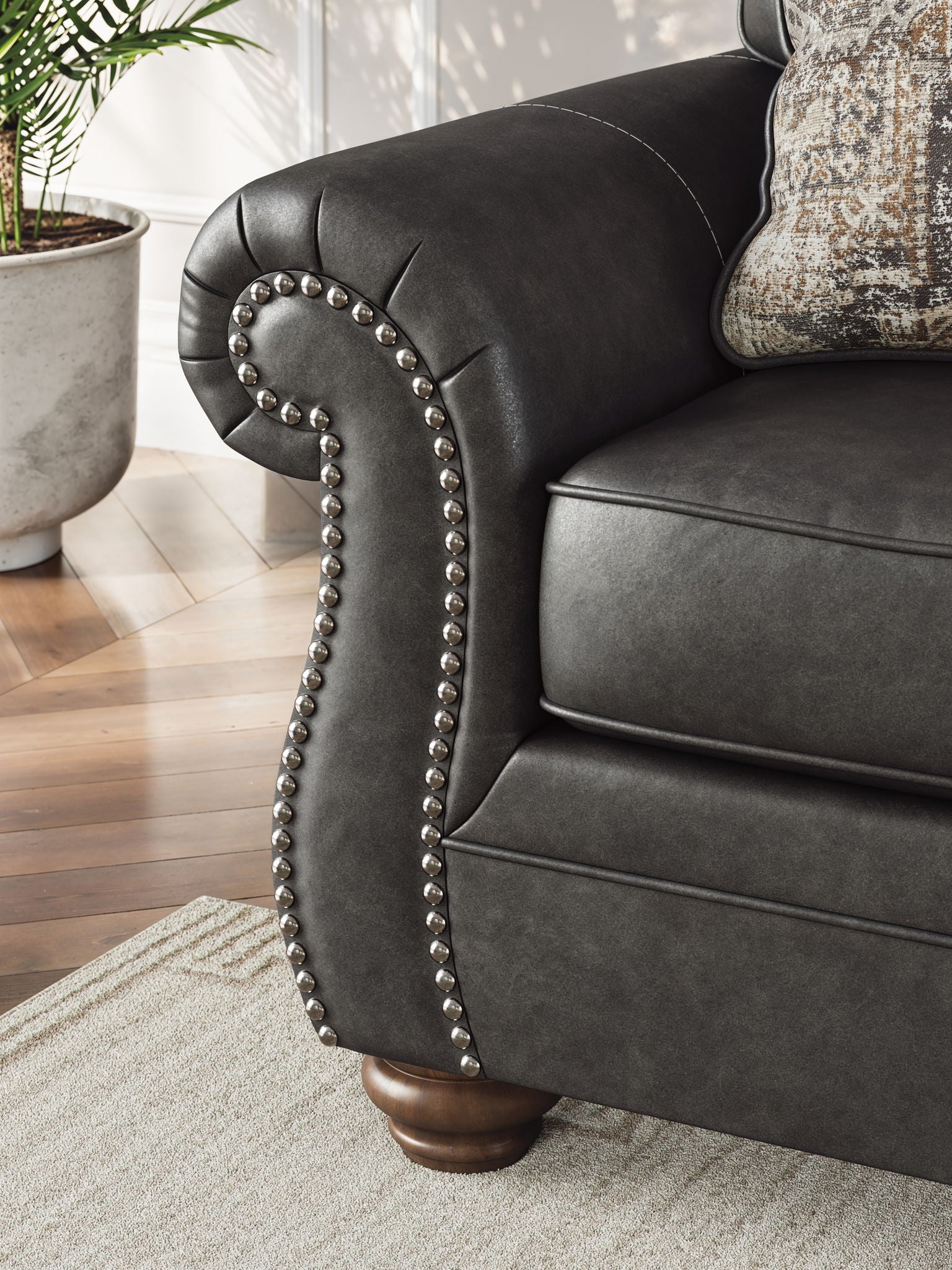 Chasemore - Sofa
