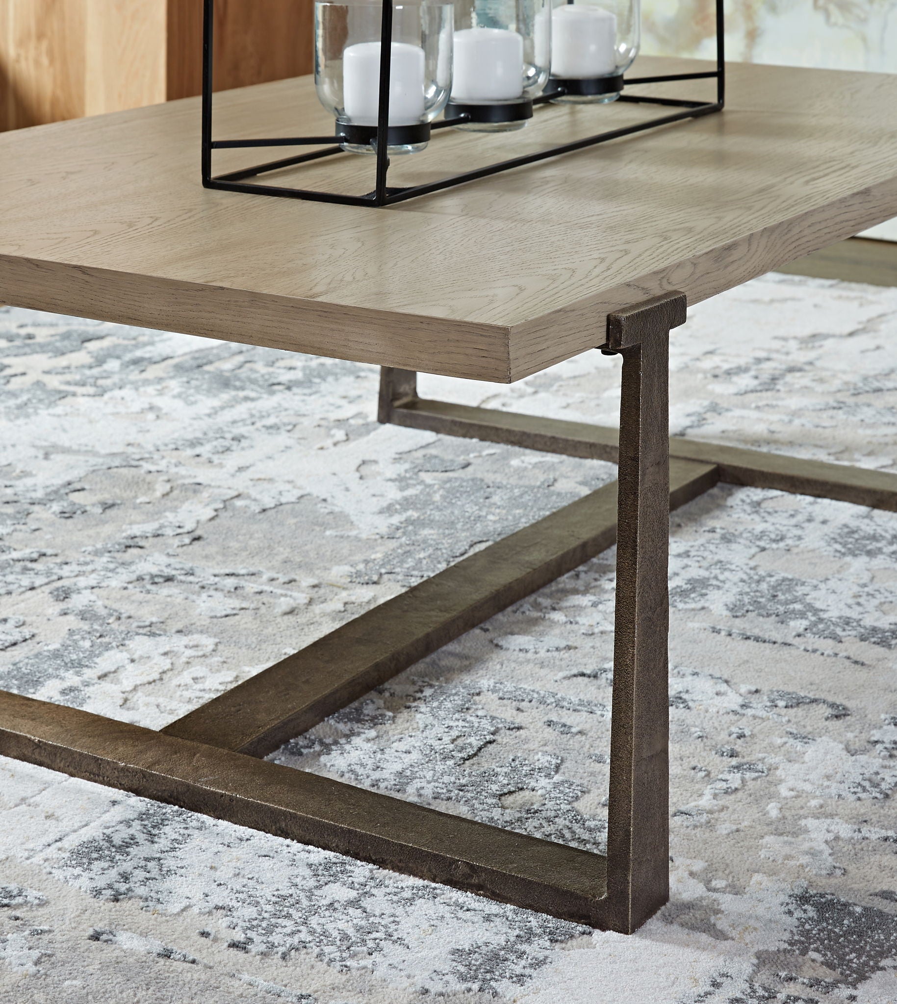 Dalenville - Rectangular Cocktail Table - Gray