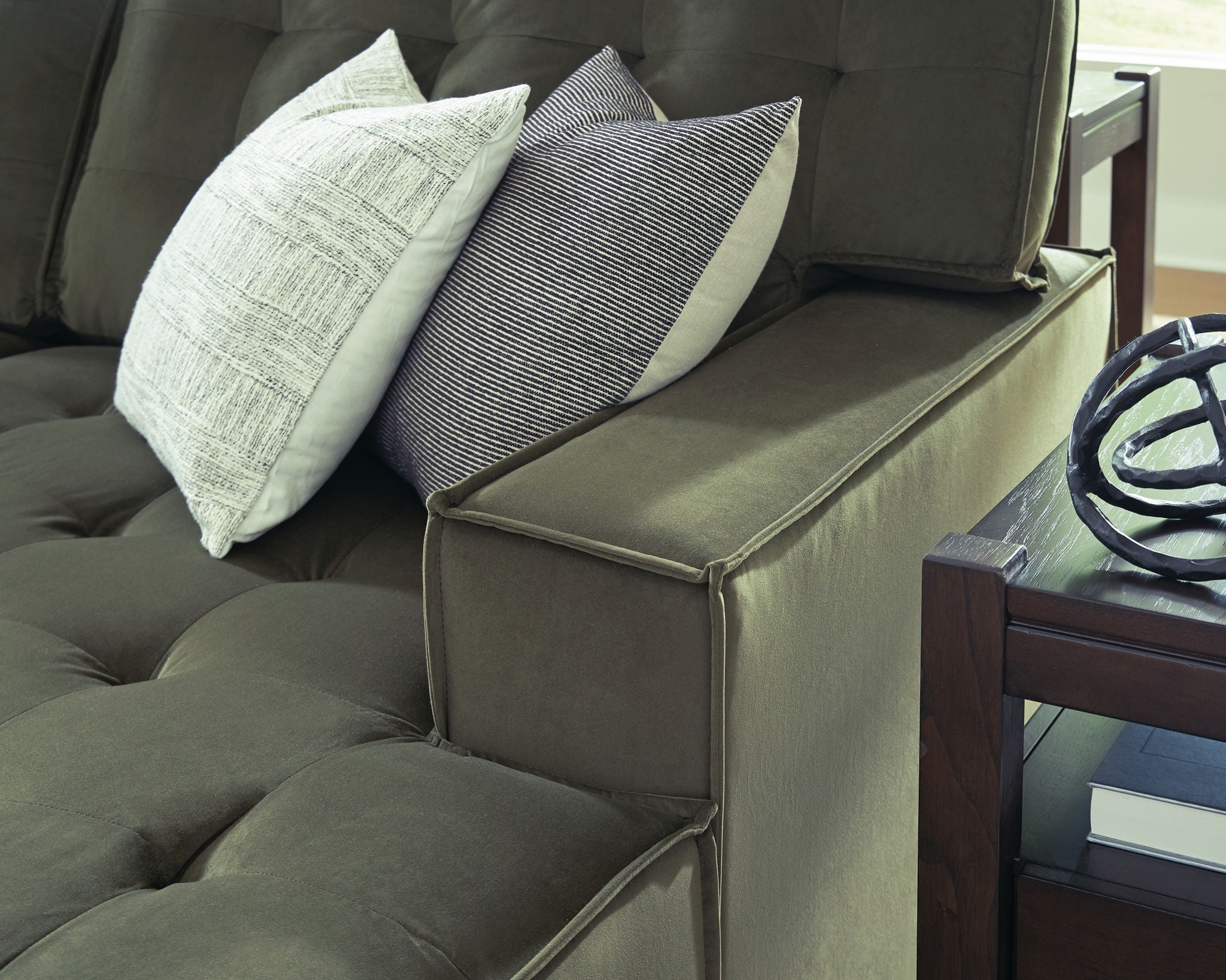 Caspian-Town - Sectional