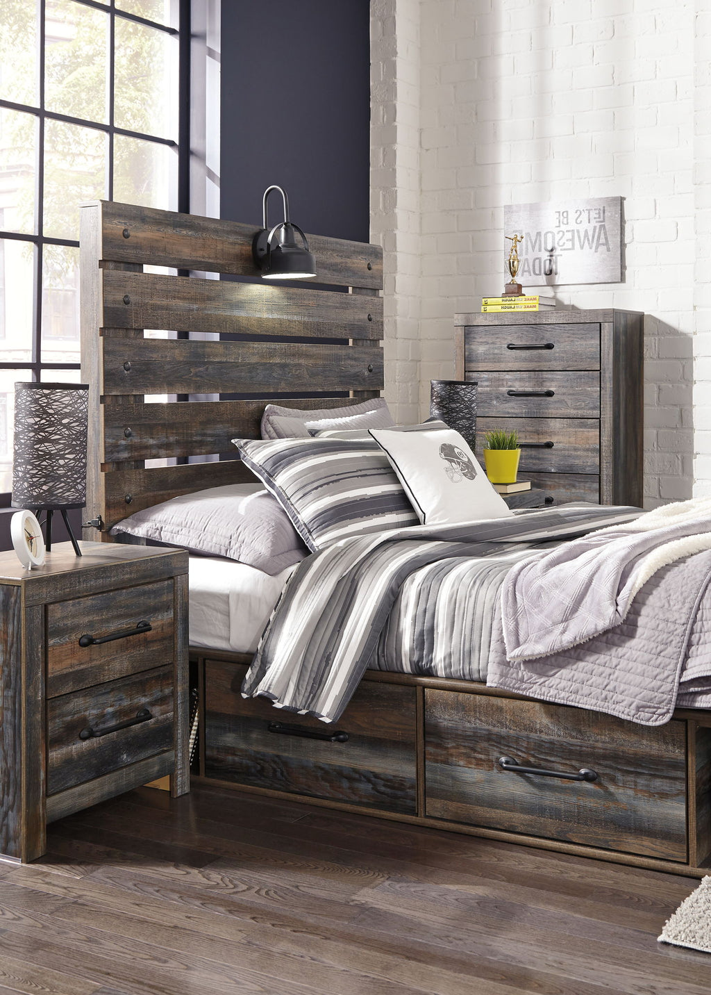 Drystan - Panel Bed